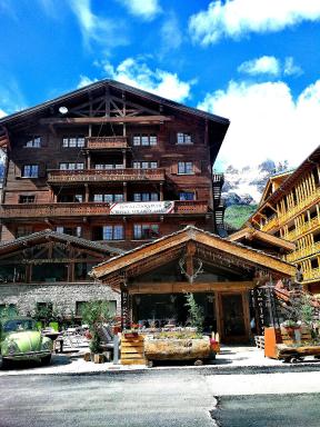 Hotel Punta Maquignaz - Housity