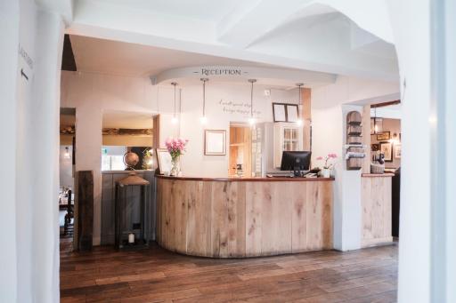 Hinds Head - Housity