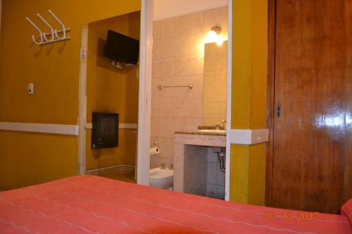 Hotel Victoria - Housity