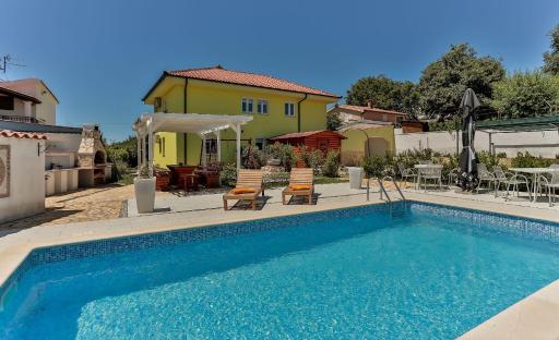 Apartments Dora Victoria Dream - Housity