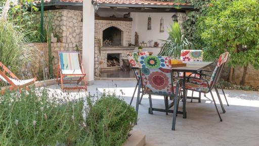 Apartments in Trogir - Housity