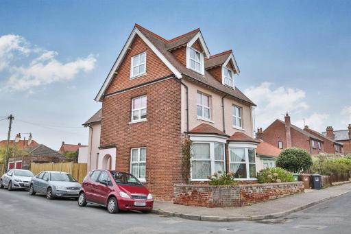 Dolittle Cottage - Housity