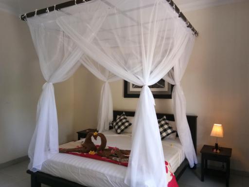 Puri Batu Inn - Housity