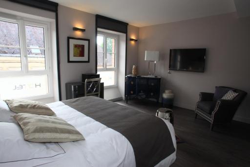 LOGIS Hotel-Restaurant Le Relais d'Aligre - Housity