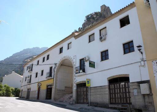 Apartamentos San Pedro - Housity