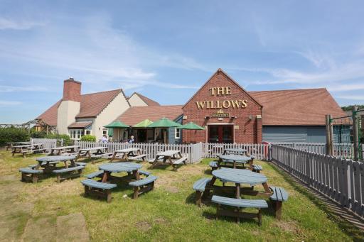 Willows, Blackburn by Marston's Inn - Housity