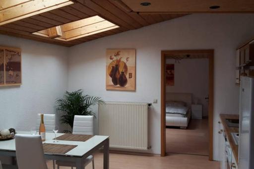 TLA Apartment with Garden - Housity