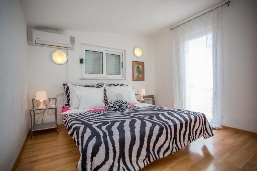 Apartments Lux - Housity