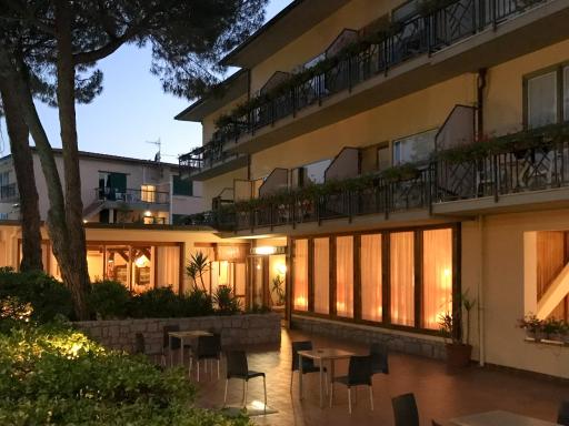 Hotel Lilly - Housity
