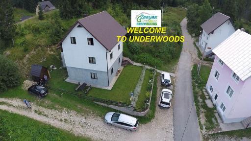 Underwoods Žabljak Guesthouse - Housity