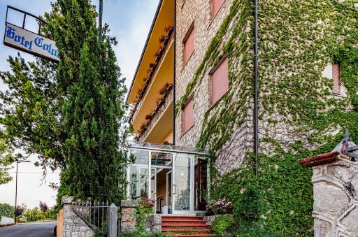 Hotel Colucci - Housity