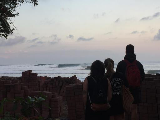 Medewi Secret SurfCamp - Housity