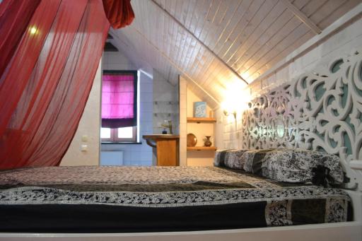 Romantic Guest House - Housity