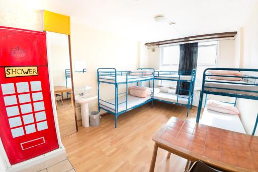 Kensal Green Backpackers 2 - Housity