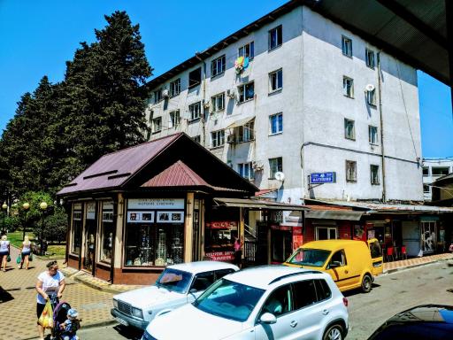 Apartment on G.Pietrovoi - Housity