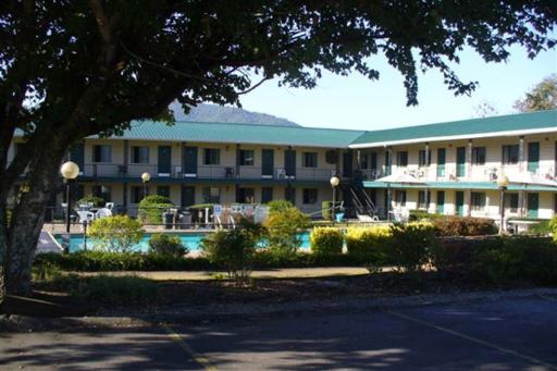 Ridge Top Motel - Bryson City - Housity