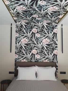 4 Seasons Luxury Apartments - Housity
