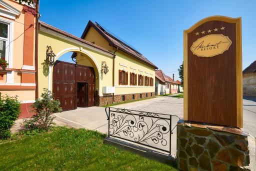 Resort Ambient - Housity