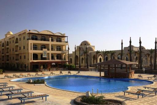 Apartment at Palm Beach Piazza - Housity