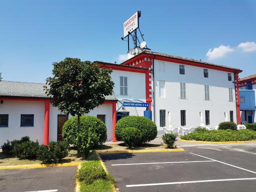 Master Hotel - Housity