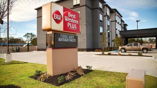 Best Western Plus Prien Lake Hotel & Suites - Lake Charles - Housity