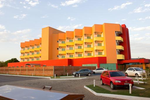 Flamboyant Suite Hotel - Housity