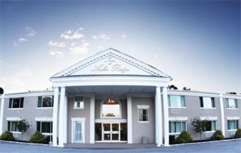 Inn at Arbor Ridge Hotel and Conference Center - Housity