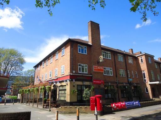 Hour Glass Hotel - Housity