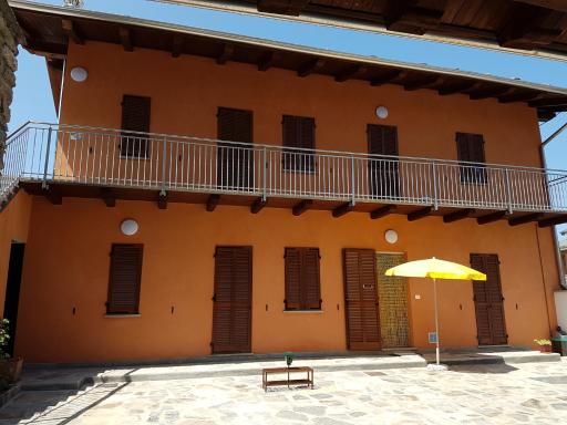 EnVie En Rose - Housity