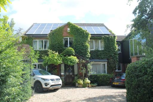 Pear Tree House Studio - Housity