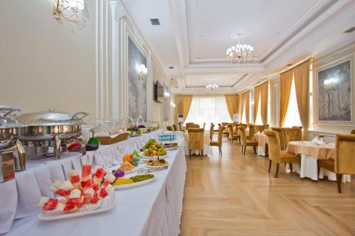 Plaza Hotel Almaty - Housity