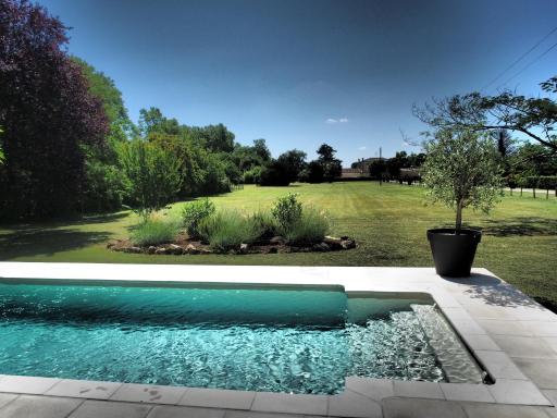 La Villa a Chateau Franc-Daut Sleeps 6 - Housity