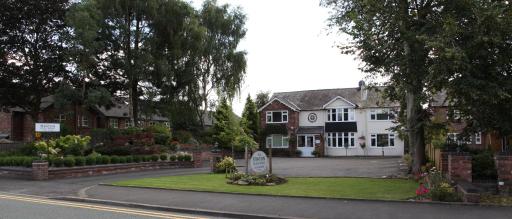 The Hinton Guest House - Housity