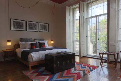 El Patio 77 B&B - Hizvo