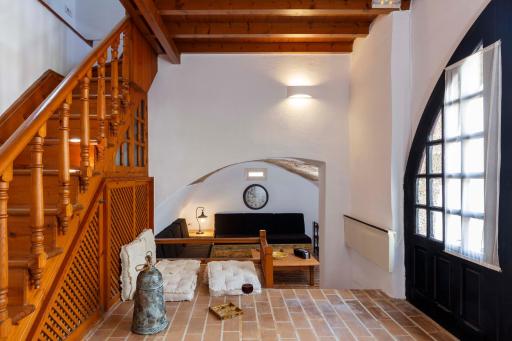 Belvedere Medieval Villa - Housity