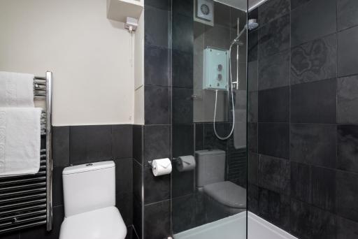 Balmoral Apartment - Housity