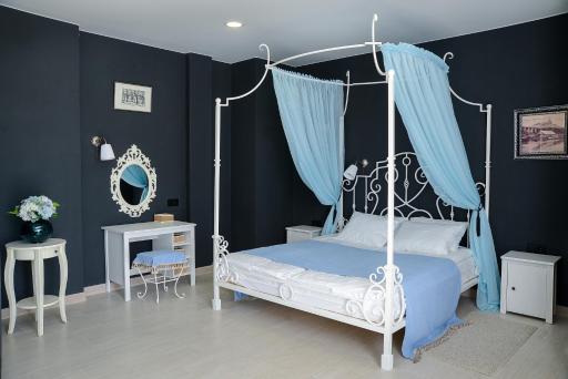 Boutique Hotel Musea Music and Time - Housity