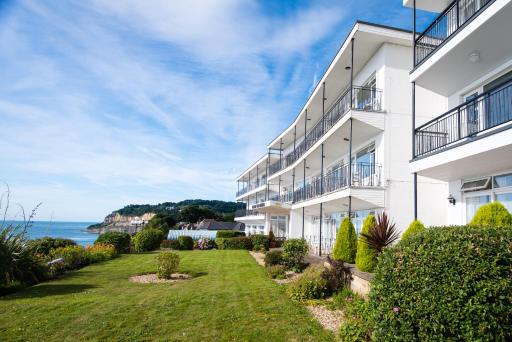 Ocean View Hotel - Housity