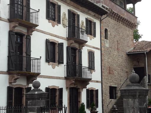 Hostal Palacio Jaureguia - Housity