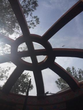 La yourte de Nîmes, spa , jacuzzi chalet logement insolite - Housity