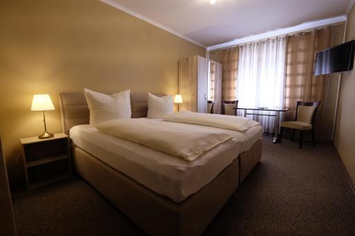 Hotel Grüner Kranz - Housity