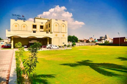 Hotel Sepal - Housity