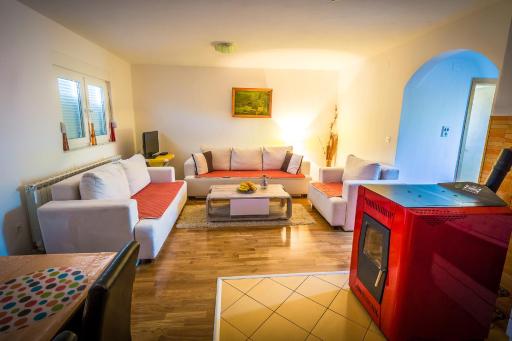 Holiday Home Oasis Umoljani - Housity