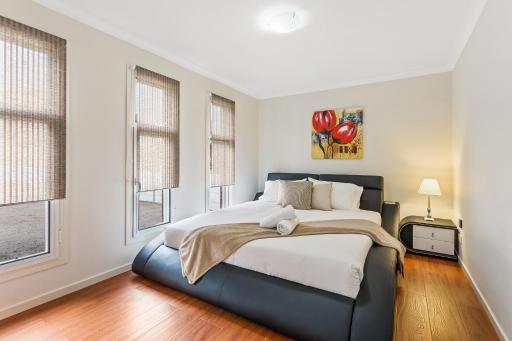 Travel Proud Bulla Villas - More Space for your Stay, Sleep 12 - Housity