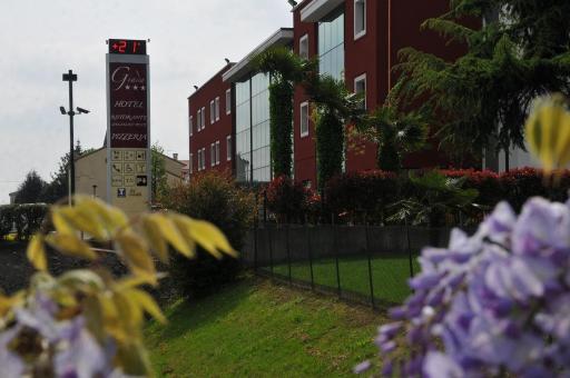 Hotel Ristorante Giada - Housity