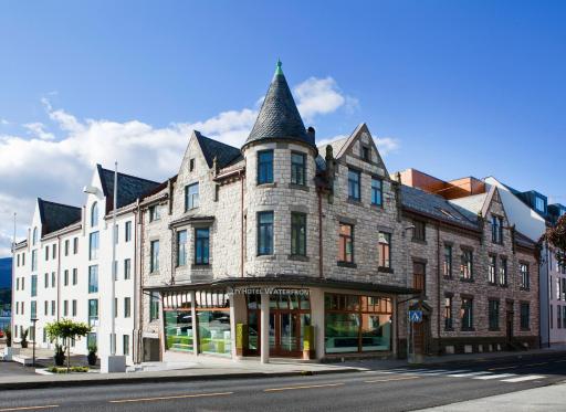 Travel Proud Sustainability certification Quality Hotel Waterfront - Housity