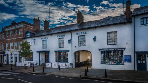 The Three Swans Hotel, Hungerford, Berkshire - Housity