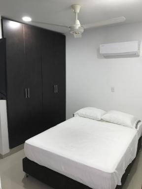 Barcelona Hotel - Housity