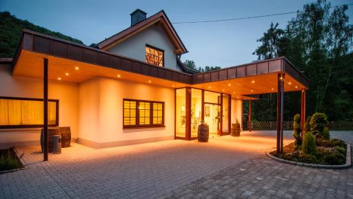 Land-gut-Hotel Forellenhof - Housity
