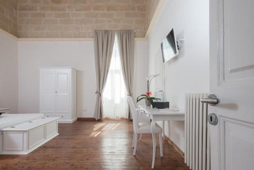 Ada Suites & Spa - Housity